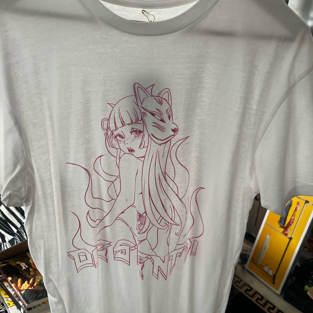 Die Sentai Anime Girl T-shirt Size Large NWT
